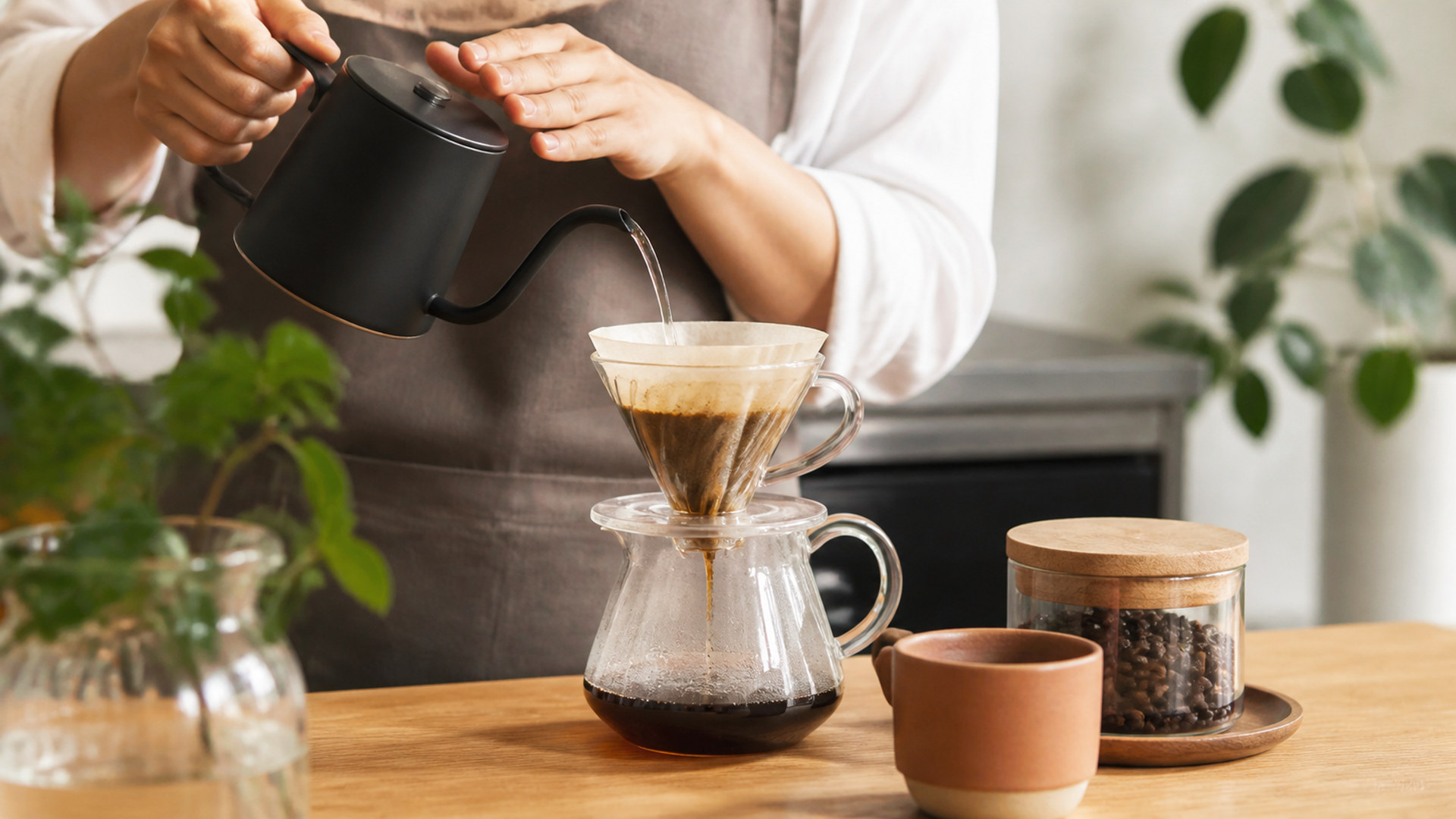 カフェのコーヒー作り coffee-making-cafe-06