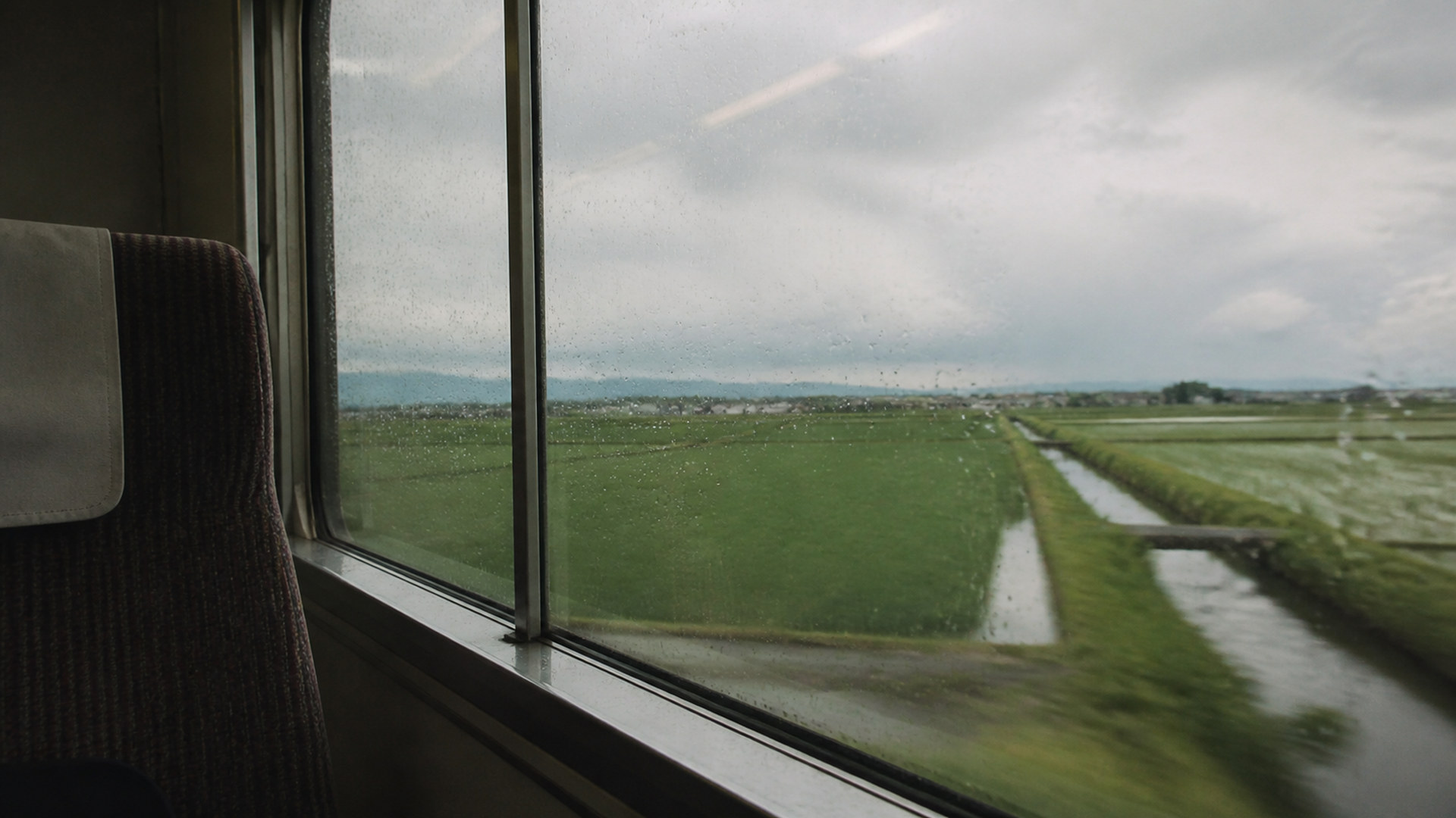 車窓の旅 train-window-05