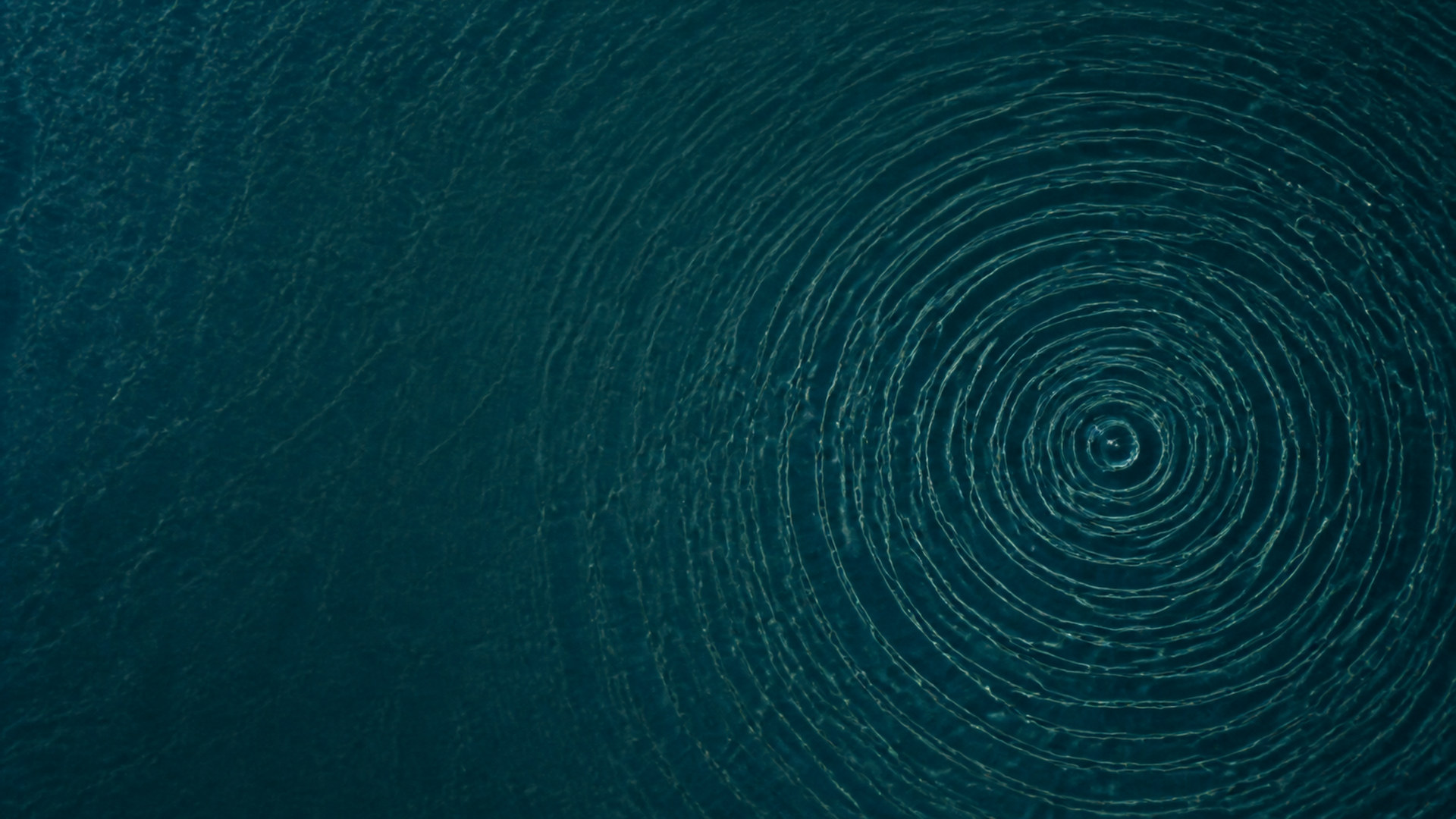 水面の波紋 water-ripples-05